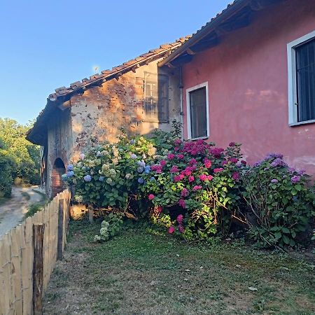 A Romantic Suite In The Countryside Near Torino Pecetto Exterior foto