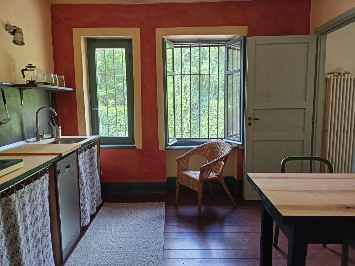 A Romantic Suite In The Countryside Near Torino Pecetto Exterior foto