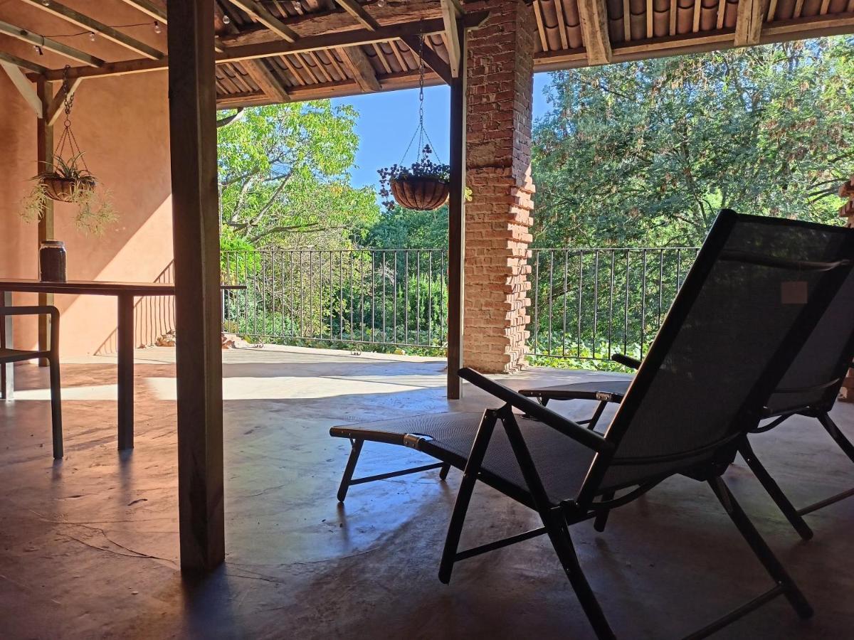 A Romantic Suite In The Countryside Near Torino Pecetto Exterior foto